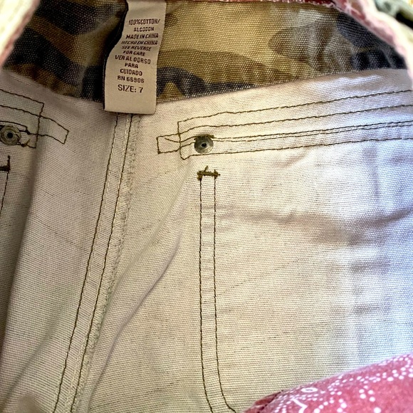 90’s Baggy Camo Pants - Picture 10 of 15